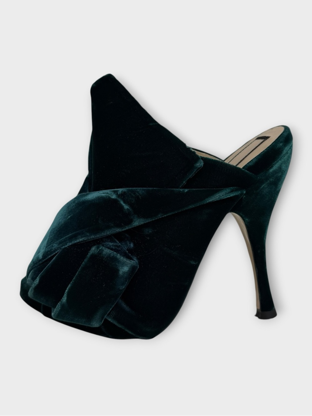 N°21 Velvet Knot Mules